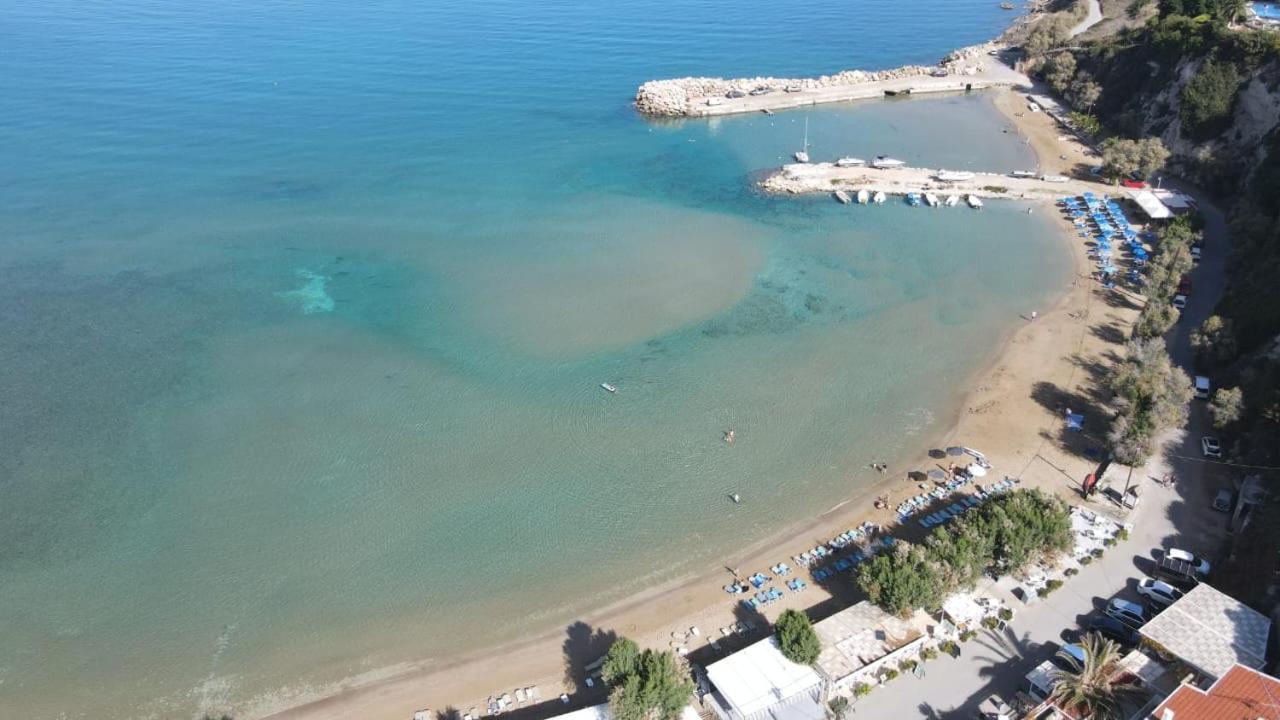 Costanita Beach House Almirida Eksteriør billede
